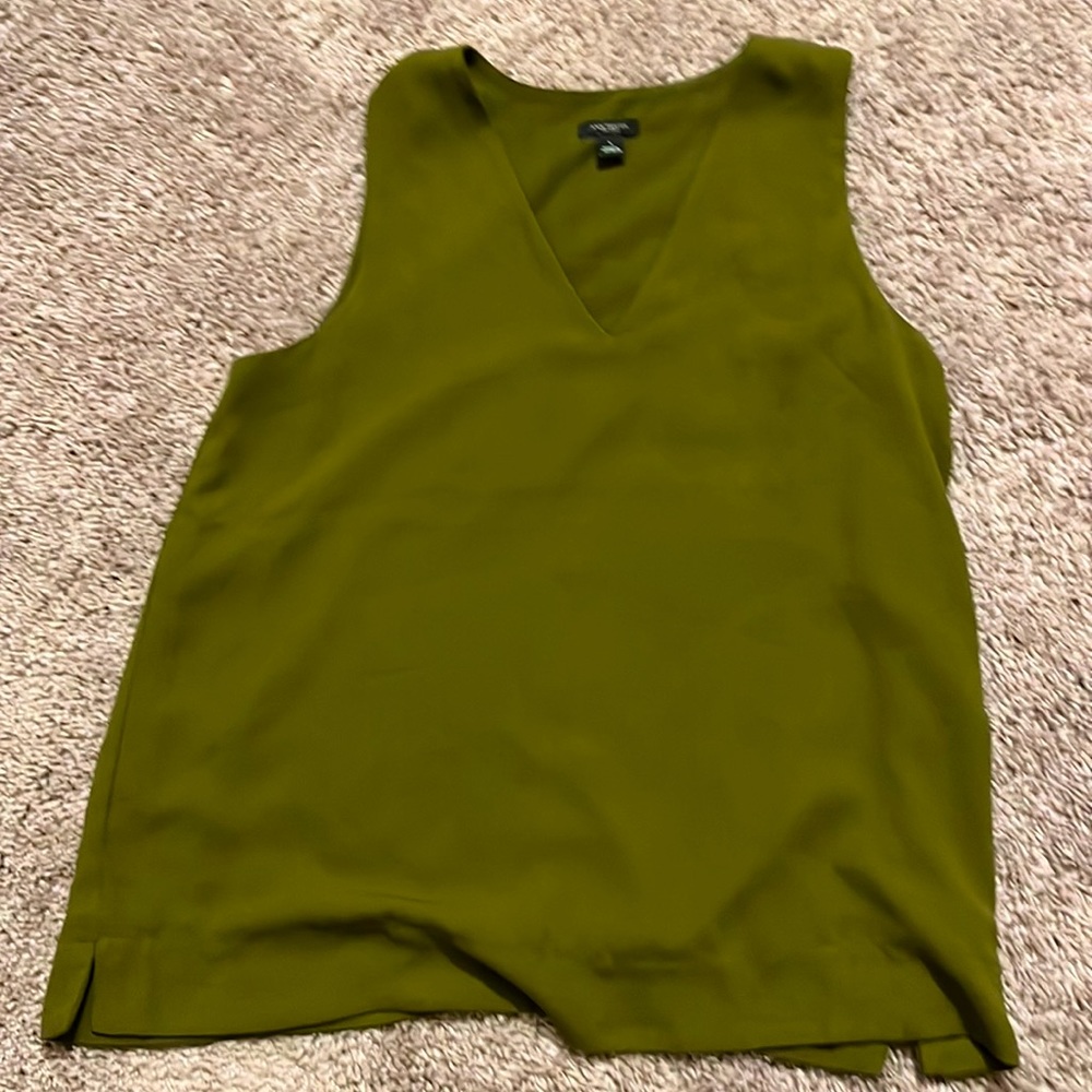 Ann Taylor factory hunter work sleeveless top